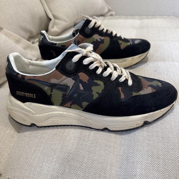Golden Goose Runners in black suede with camo accent. EU44 - Picture 4 of 4